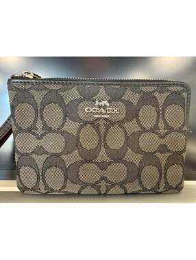 Coach Signature Canvas Wristlet